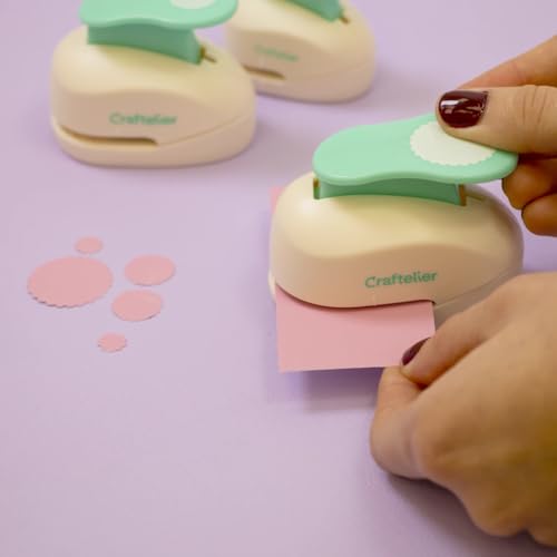 Craftelier - Scalloped Circle Punch 1.5" (3.81 cm) Diameter | Hole puncher, scrapbooking and crafts projects, lever punch, for paper and cardstock, size 3.54 x 2.75 x 2.16 in - size: Pack of 1: 1.5" Diameter
