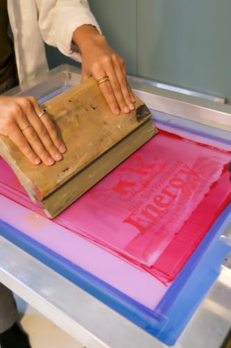 Tinks Screen Printing Ink - Red - 8 oz. | Water-Based Fabric Ink - Screen Printing, Stenciling, Tote Bags & Fabric Stamping - Non-Toxic, No Harsh Fumes - 8 oz. - color: Red