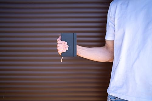 Moleskine Art Sketchbook, Hard Cover, Pocket (3.5" x 5.5") Plain/Blank, Black, 80 Pages | Pocket 3.5" x 5.5" 80-page sketchbook with 165 gsm paper for drawing, illustration, and dry media.