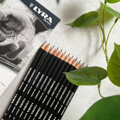 Lyra Rembrandt Art Design Sketch Pencils - Graphite Pencil Set of 6 for Artists and Students of all Ages - Versatile Art Sketching Pencils for Drawing Sketching Designing and More