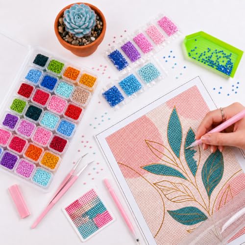 CGCG 5-Pack 28-Grid Clear Plastic Small Bead Organizer Storage Box | Portable diamond painting case with lids, mini craft containers for nail art glitter, seed sorting, jewelry making, sequins