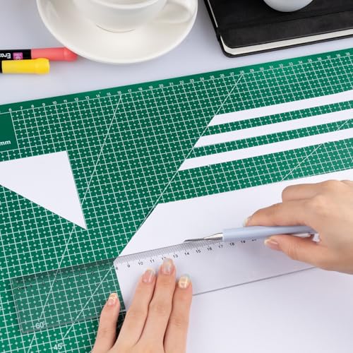 2 Pcs Large Cutting Mat Self Healing,Double Sided,Grid Line And Angles Help To Cut Precisely,Craft Mats for Scrapbooking, Quilting, Sewing and All Arts,Non Slip & Easy Clean ((A3 & A4 Green) - color: Green