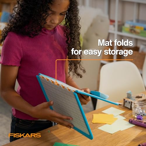 Fiskars Kids Cutting Pen with Foldable Non-Slip Mat - style: Cutting Pen & Mat
