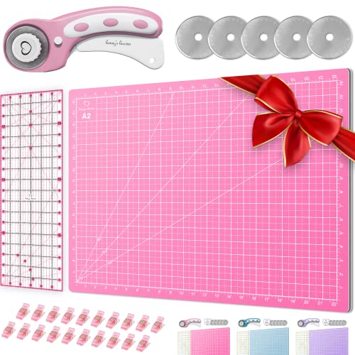 Rotary Cutter Set pink - Quilting Kit incl. 45mm Rotary Cutter, 5 Replacement Blades, A2 Cutting Mat, Acrylic Ruler and Craft Clips - Ideal for Crafting, Sewing, Patchworking, Crochet & Knitting - color: Pink, size: A2 (24" x 18")