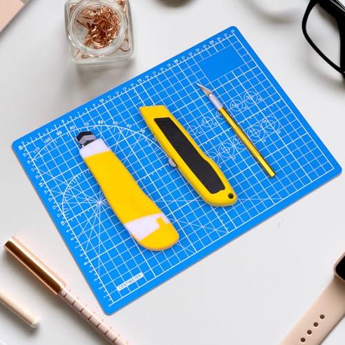 DIYSELF 8in×6in Cutting Mat, Self Healing Cutting Mat, A5 Craft Mat | A5 Cutting Mats for Sewing Hobby Fabric Project, 5-Ply Craft Cutting Board Double Sided, Craft Mat, Quilting Cutting Mats - color: Blue, size: 8"L x 6"W